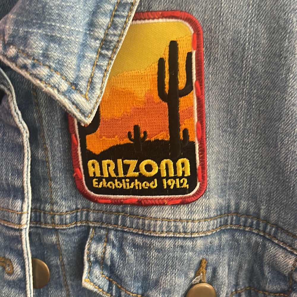Medium Jean Jacket - one of a kind - medium - Picture 3 of 6